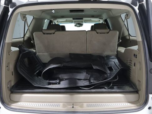 Used 2016 Chevrolet Suburban LT AWD/4WD image 4