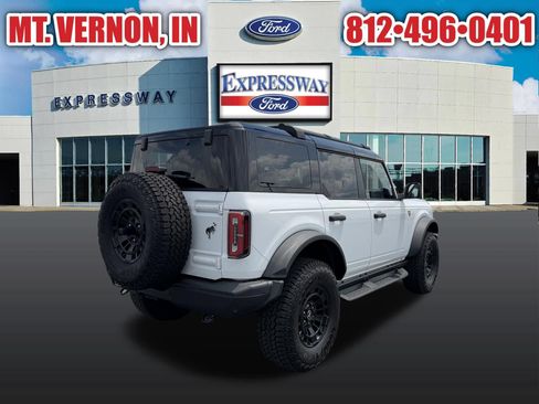 Used 2026 Ford Bronco Badlands AWD/4WD image 6