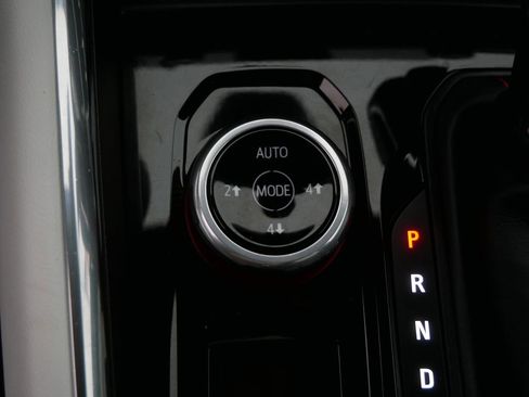 Used 2024 GMC Canyon AT4X image 25