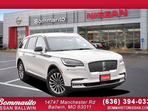 Used 2020 Lincoln Aviator Reserve w/ Elements Package Plus image 1