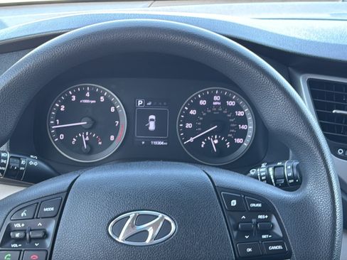 Used 2018 Hyundai Tucson SEL FWD image 30