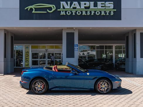 Used 2016 Ferrari California T image 47