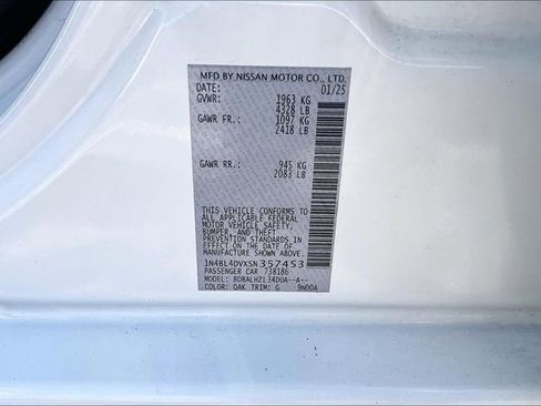 Used 2025 Nissan Altima 2.5 SV image 32