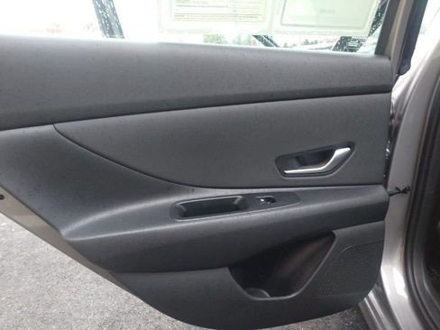 Certified 2023 Hyundai Elantra SEL w/ Convenience Package image 15