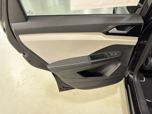 New 2026 Volkswagen Taos S FWD image 23