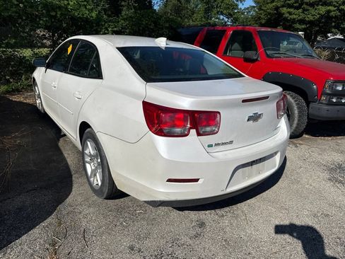 Used 2015 Chevrolet Malibu LT FWD image 4