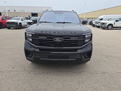 Used 2025 Ford Expedition Max Platinum w/ Stealth Appearance Package AWD/4WD image 2