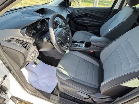 Used 2018 Ford Escape S image 7