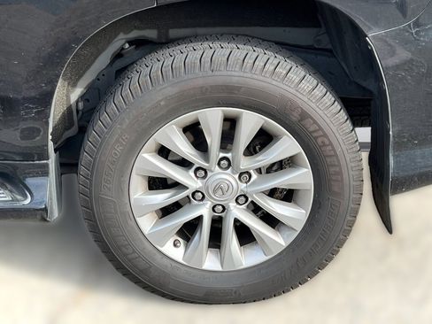 Used 2015 Lexus GX 460 w/ Premium Package image 6