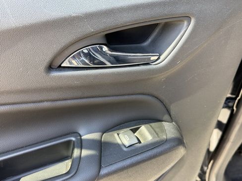 Used 2022 Chevrolet Equinox LT image 45