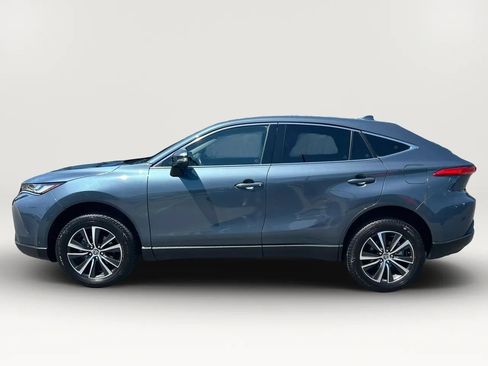 Used 2024 Toyota Venza LE AWD/4WD image 4