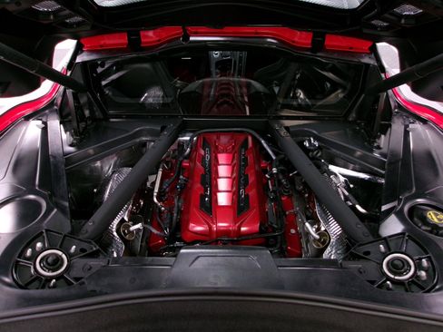 Used 2025 Chevrolet Corvette Stingray Coupe w/ 1LT RWD image 25