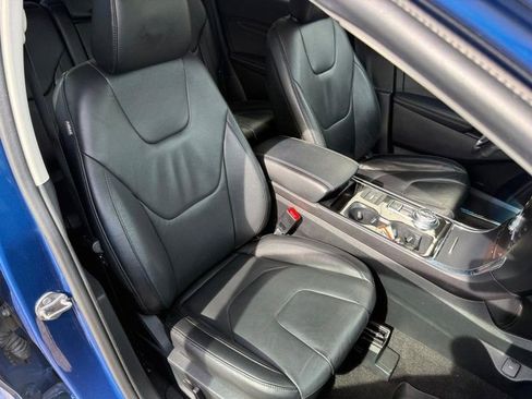 Used 2020 Ford Edge Titanium AWD/4WD image 11