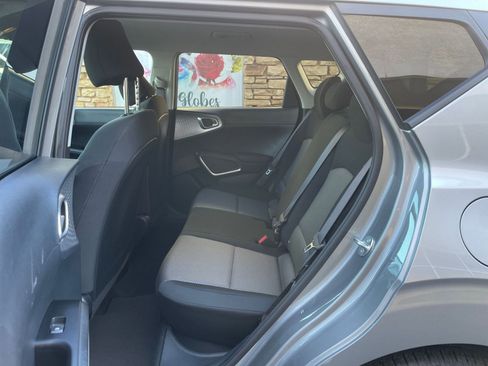 Used 2025 Kia Soul LX w/ LX Technology Package image 23
