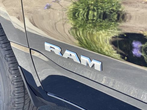 New 2026 RAM 1500 4x4 Crew Cab image 11