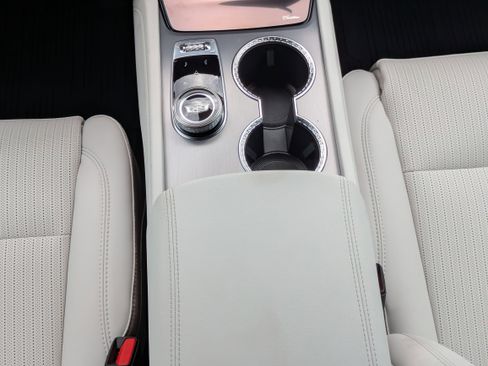 New 2026 Cadillac Vistiq Luxury w/ LPO, Floor Liner Package image 6