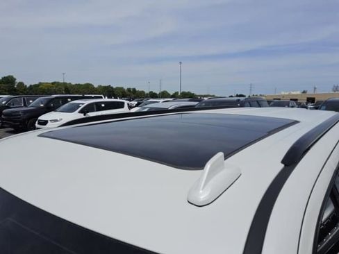 Used 2022 Cadillac Escalade ESV Sport w/ Touring Package AWD/4WD image 2