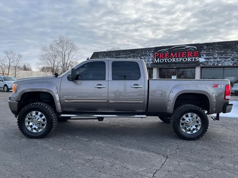 Used 2012 GMC Sierra 2500 SLT w/ SLT Convenience Package image 3