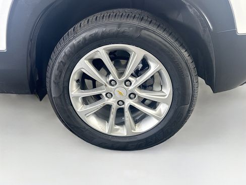 Used 2024 Chevrolet TrailBlazer LS image 11