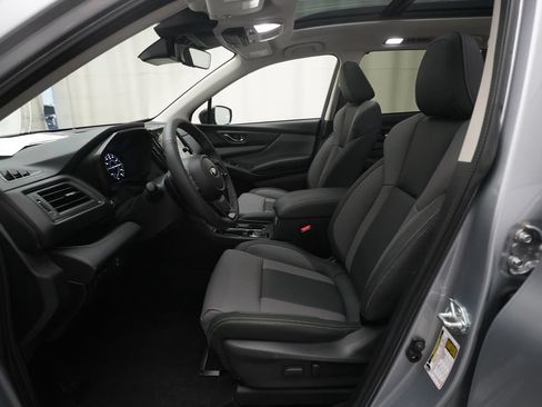 Certified 2025 Subaru Ascent Onyx Edition w/ Popular Package #2 AWD/4WD image 7