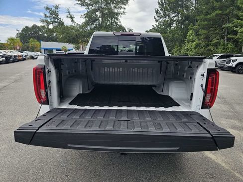 Used 2025 GMC Sierra 1500 SLT w/ SLT Premium Package AWD/4WD image 13