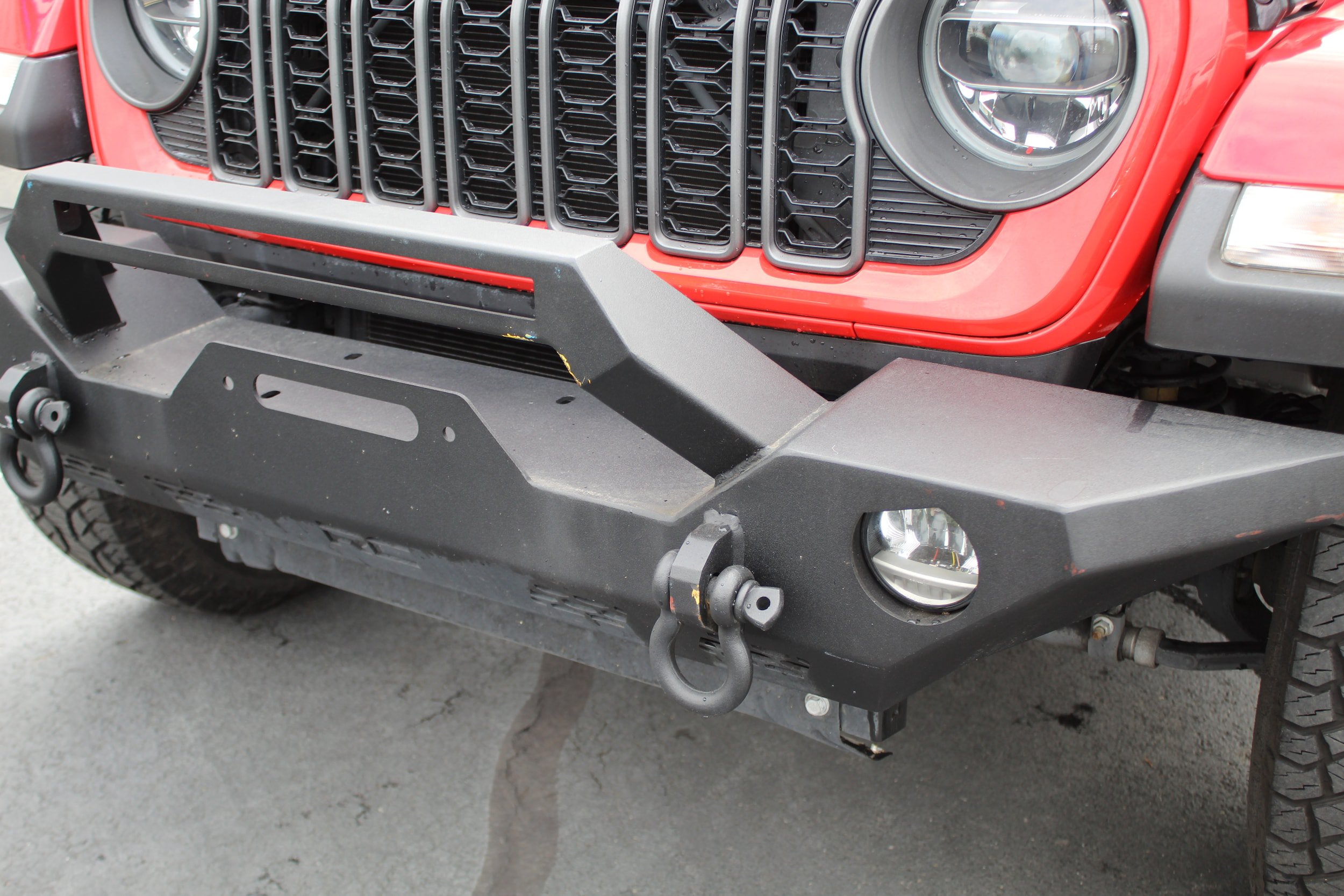 Used 2024 Jeep Gladiator Sport AWD/4WD image 14