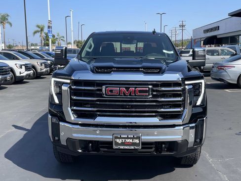 New 2026 GMC Sierra 2500 SLT w/ SLT Premium Package image 2