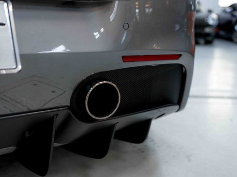 Used 2018 Ferrari 488 Spider image 28