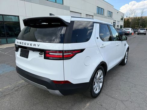 Used 2017 Land Rover Discovery HSE image 4