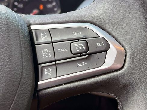 Certified 2025 Jeep Compass Limited AWD/4WD image 21