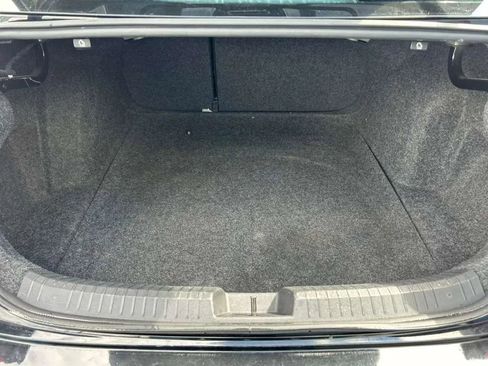 Used 2021 Volkswagen Jetta SE image 19