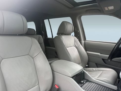 Used 2010 Honda Pilot EX-L image 29