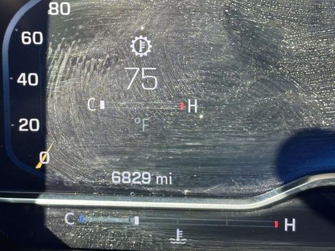 Used 2025 Chevrolet Silverado 1500 LT image 32