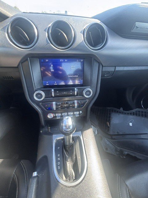 Used 2022 Ford Mustang Premium RWD image 9