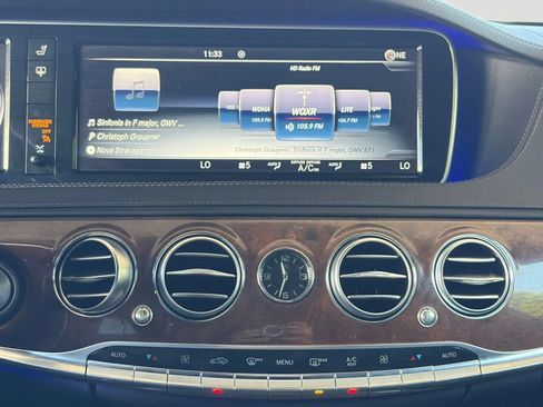 Used 2016 Mercedes-Benz S 550 4MATIC Sedan image 23