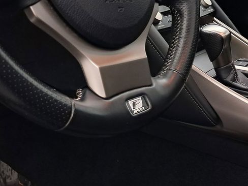 Used 2017 Lexus IS 350 F Sport image 20