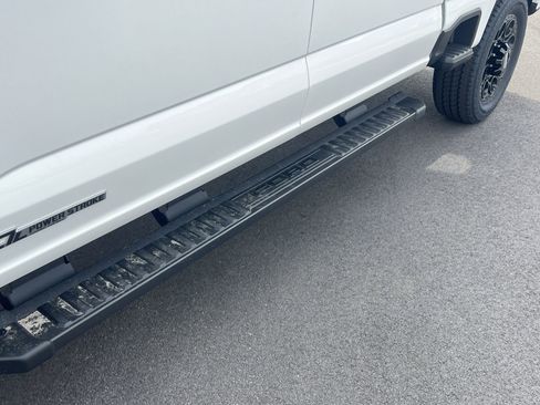 New 2026 Ford F350 Lariat w/ Black Appearance Package image 33