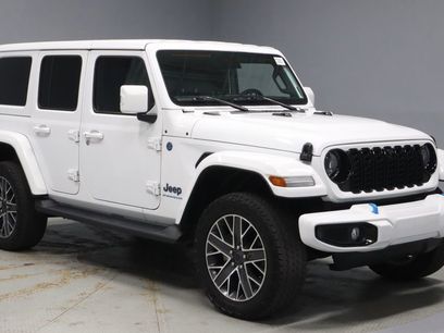 Used 2024 Jeep Wrangler High Altitude