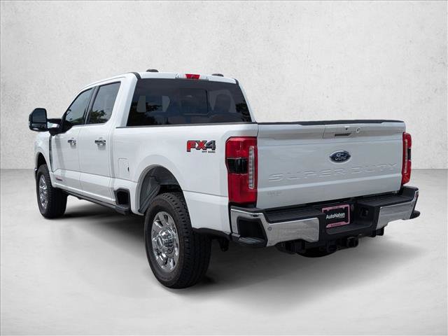 New 2025 Ford F250 4x4 Crew Cab Super Duty image 8