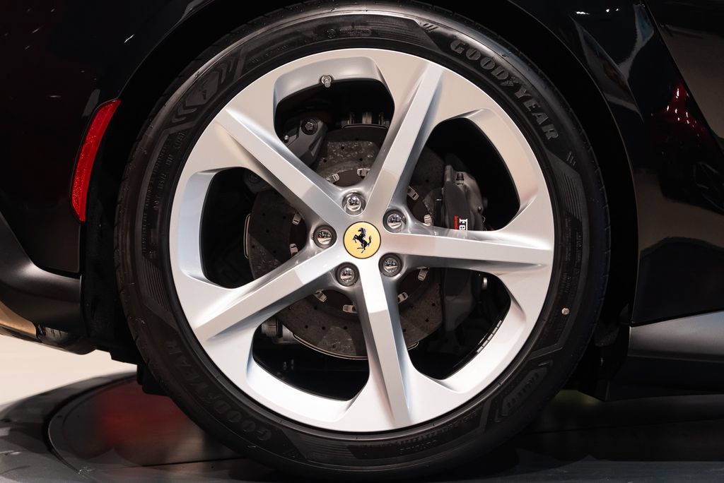 Used 2026 Ferrari 12Cilindri Spider RWD image 14