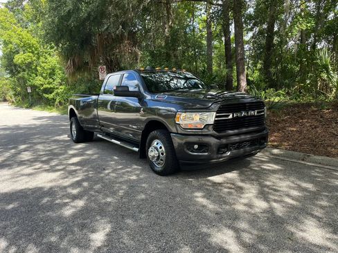Used 2019 RAM 3500 Big Horn RWD image 2