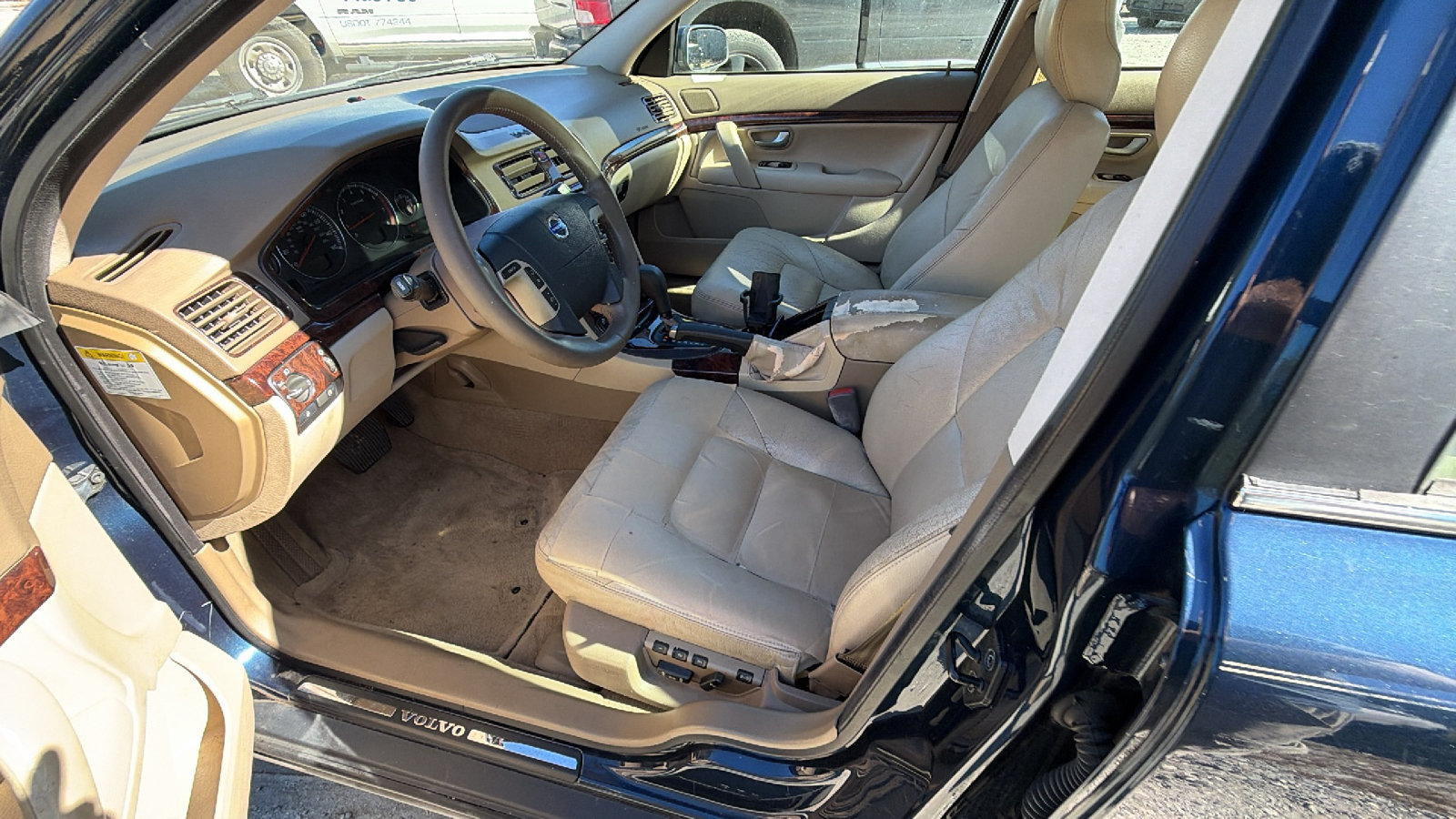 Used 2004 Volvo S80 2.5T FWD image 17