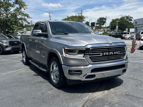 Used 2019 RAM 1500 Laramie RWD image 2