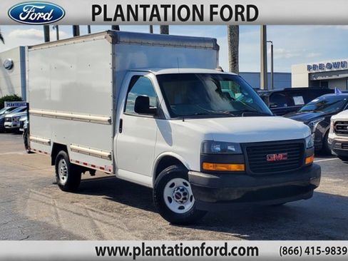 Used 2018 GMC Savana 3500 w/ Driver Convenience Package image 1