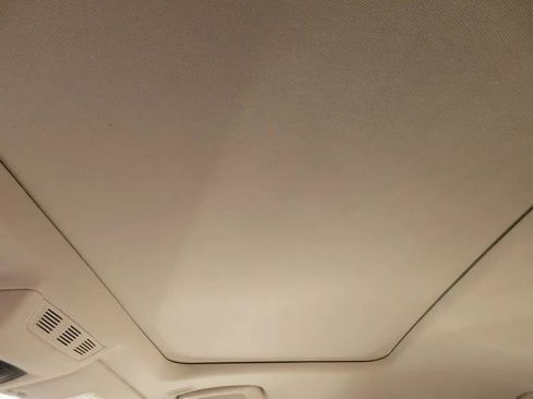 Used 2012 BMW 750Li xDrive image 37