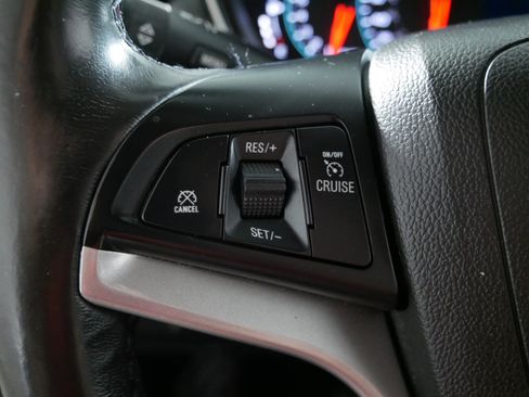 Used 2019 Chevrolet Trax LT w/ LT Convenience Package image 27