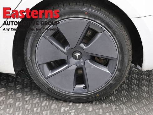 Used 2023 Tesla Model 3 Standard Range RWD image 29