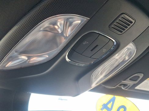 Used 2024 Jeep Compass Latitude image 32