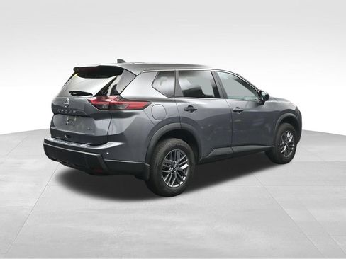 Used 2024 Nissan Rogue S AWD/4WD image 5