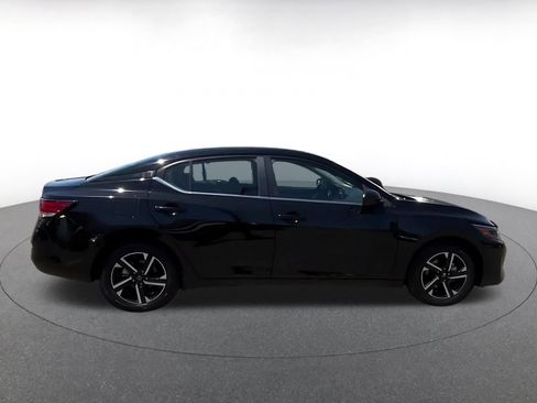 Used 2025 Nissan Sentra SV FWD image 16